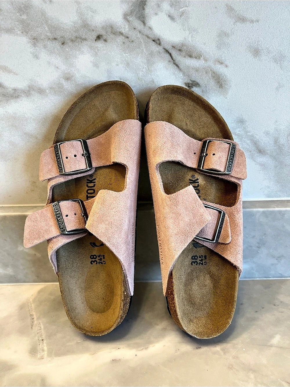 Birkenstock NWOT Arizona Suede Light Rose Sandals Pink US 7 - EU 38